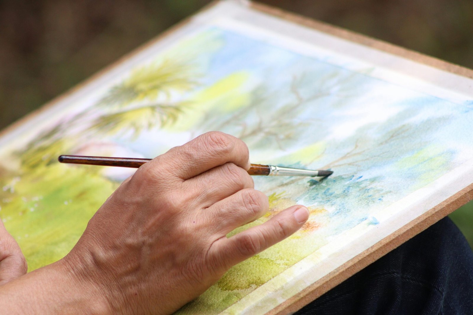 processo de pintura em aquarela com desenho base funcional