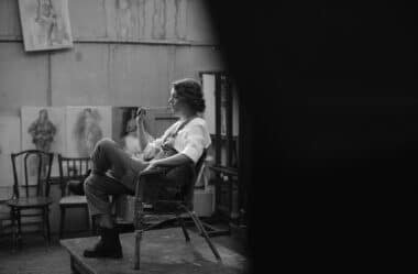 Leitura Crítica de Pintura: Como Funciona uma Análise Profissional da Sua Obra